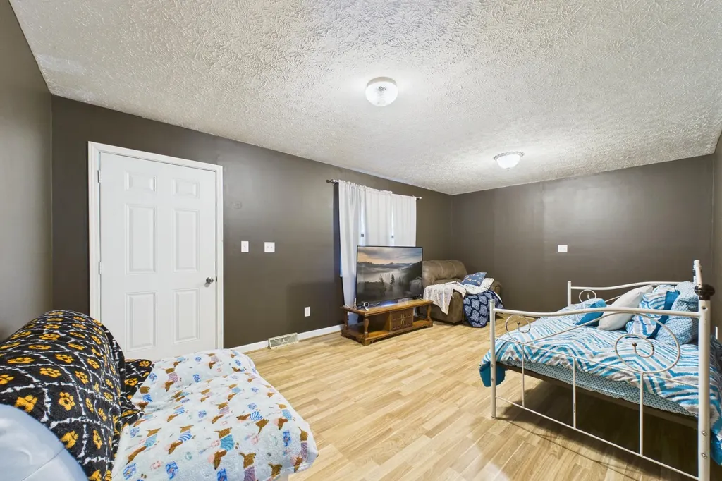 1371 Prewitt Bend Road Williamsburg KY 40769