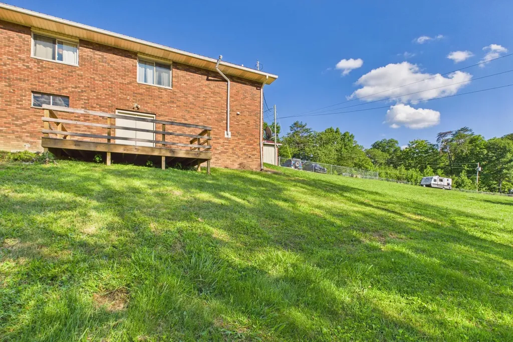 1371 Prewitt Bend Road Williamsburg KY 40769