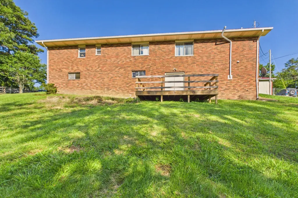 1371 Prewitt Bend Road Williamsburg KY 40769