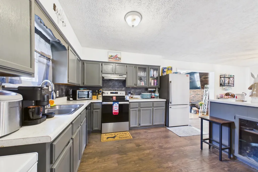1371 Prewitt Bend Road Williamsburg KY 40769