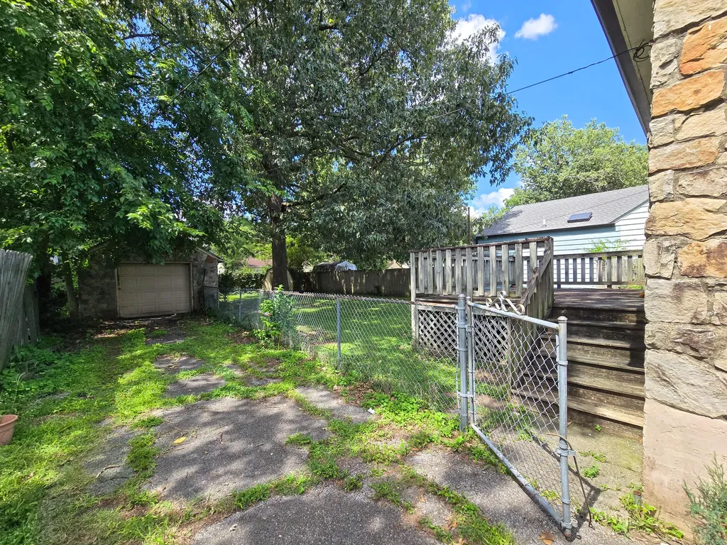 2613 Monroe Street Paducah KY 42001