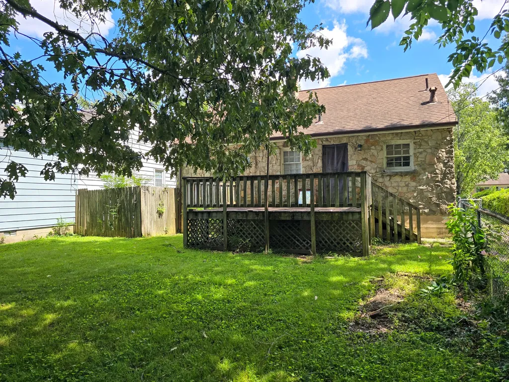 2613 Monroe Street Paducah KY 42001