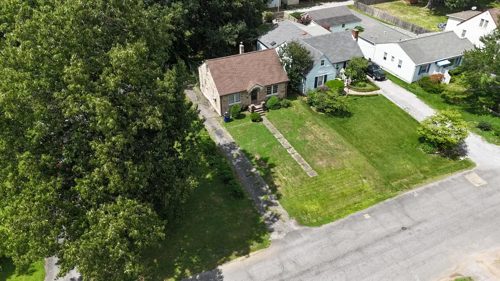 2613 Monroe Street Paducah KY 42001