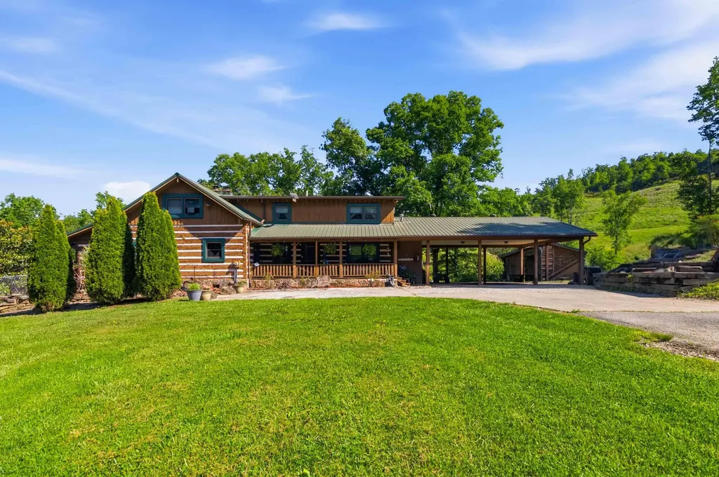4664 Maple Creek Road Williamsburg KY 40769