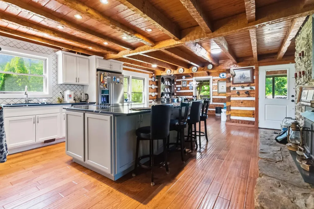 4664 Maple Creek Road Williamsburg KY 40769