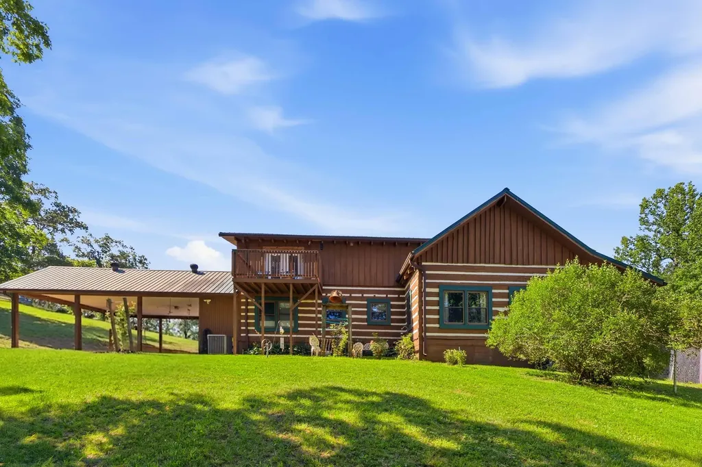 4664 Maple Creek Road Williamsburg KY 40769