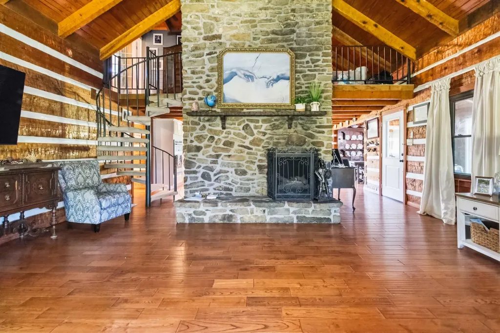 4664 Maple Creek Road Williamsburg KY 40769