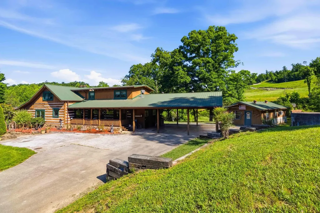 4664 Maple Creek Road Williamsburg KY 40769