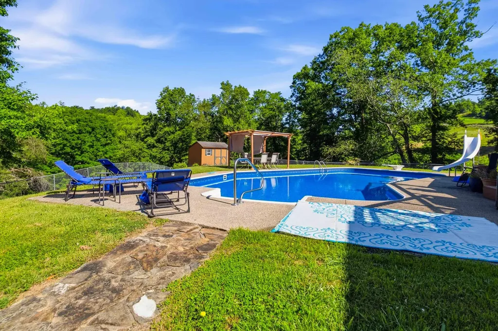 4664 Maple Creek Road Williamsburg KY 40769