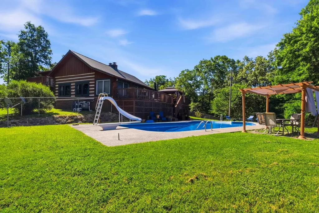 4664 Maple Creek Road Williamsburg KY 40769