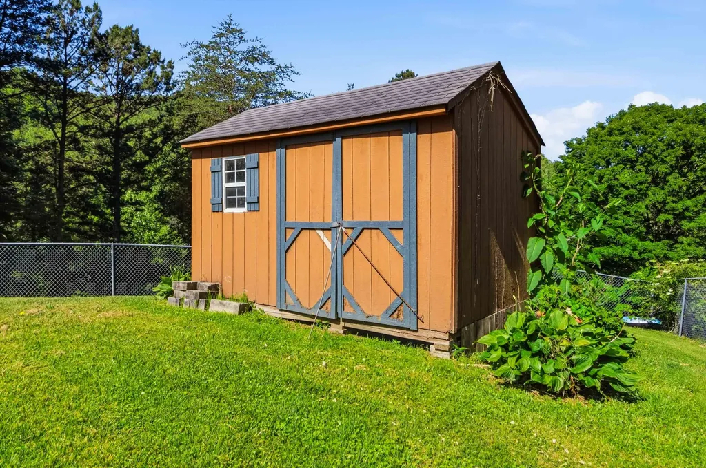 4664 Maple Creek Road Williamsburg KY 40769