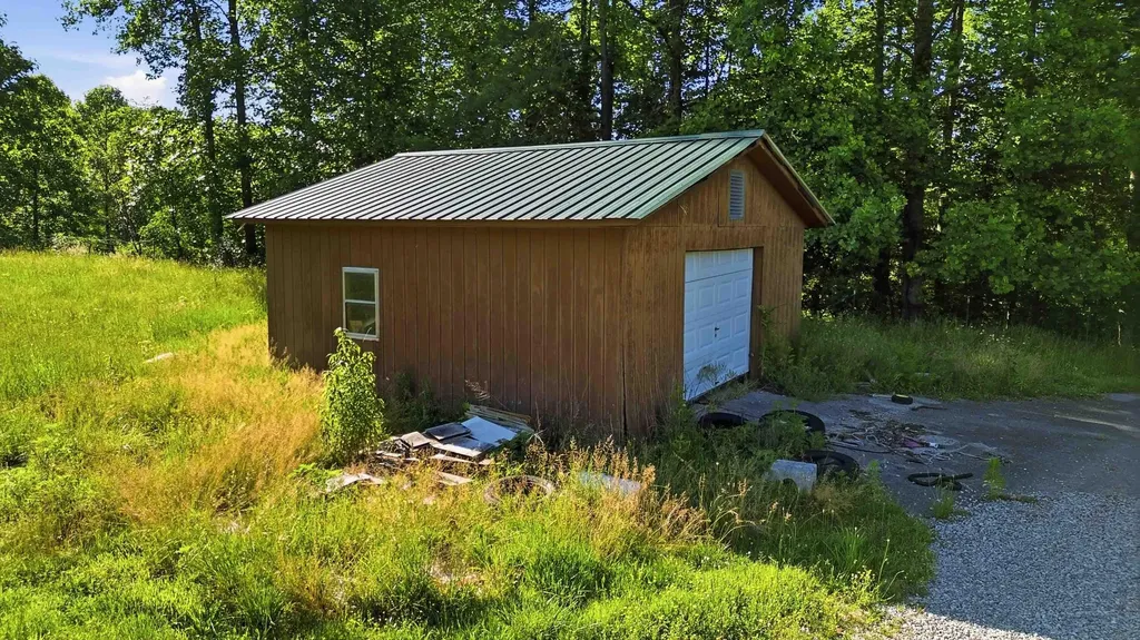 4664 Maple Creek Road Williamsburg KY 40769