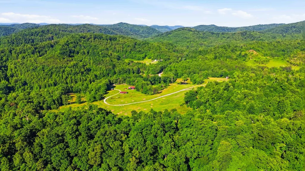 4664 Maple Creek Road Williamsburg KY 40769