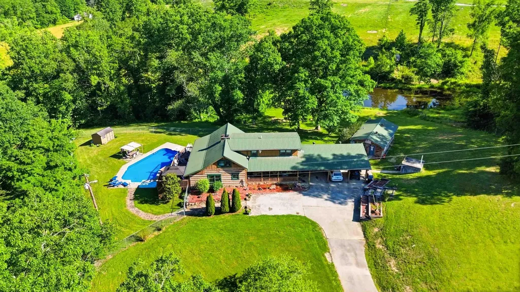 4664 Maple Creek Road Williamsburg KY 40769