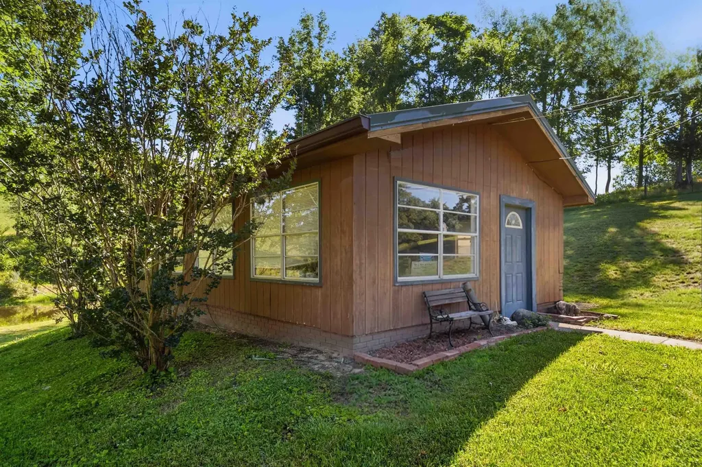 4664 Maple Creek Road Williamsburg KY 40769