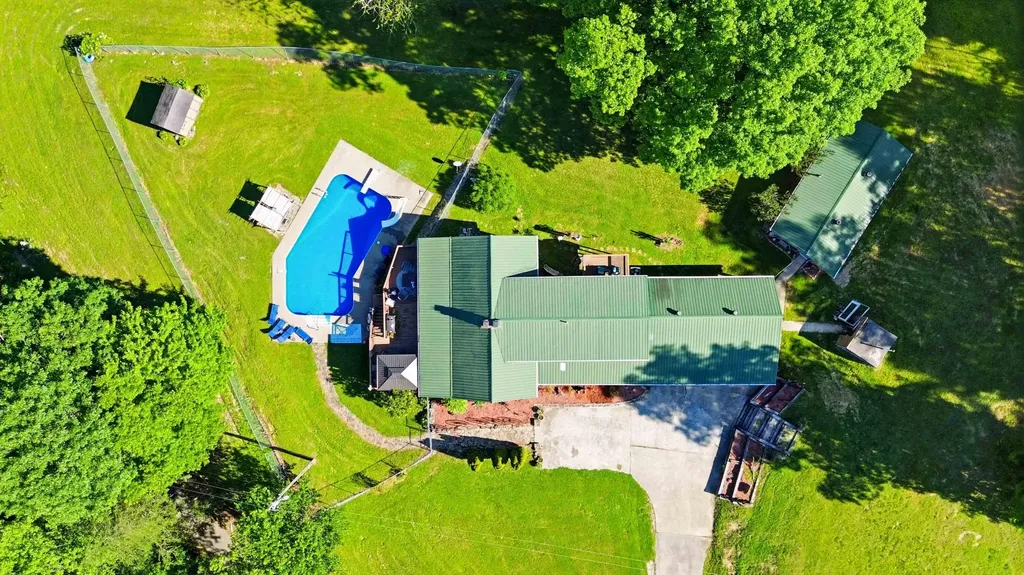 4664 Maple Creek Road Williamsburg KY 40769