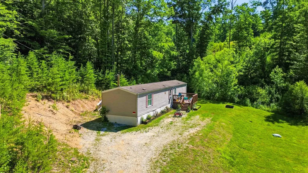 4664 Maple Creek Road Williamsburg KY 40769