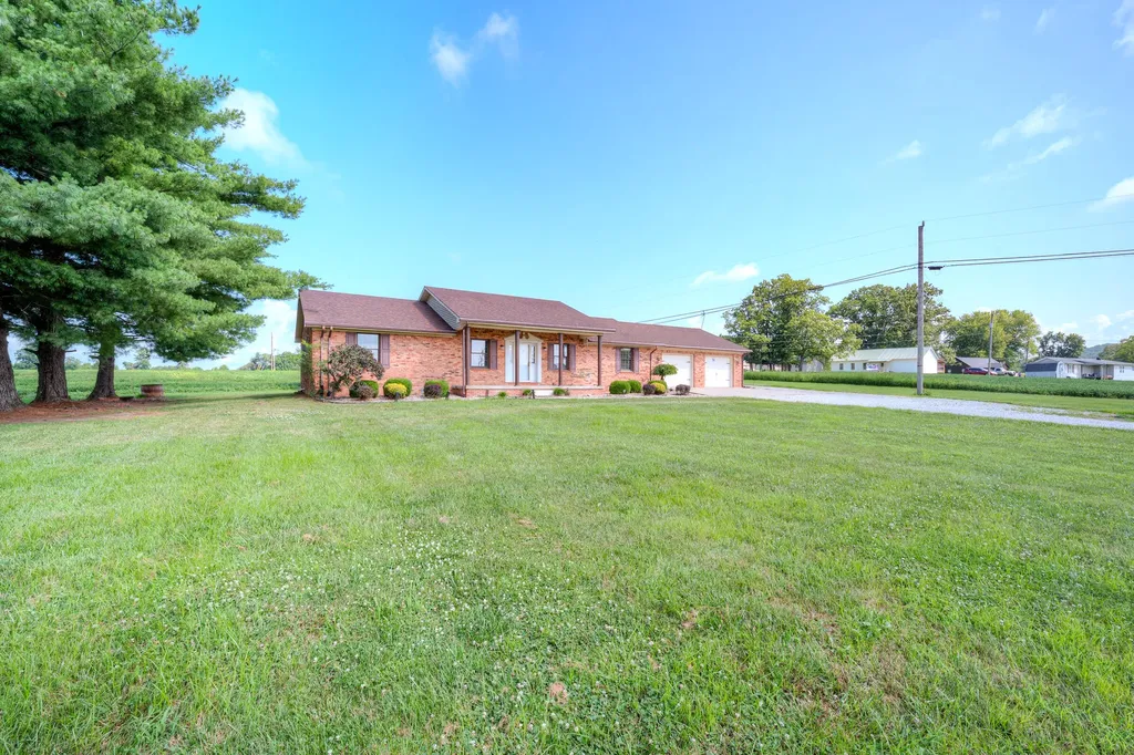 1940 Sharkey Road Morehead KY 40351