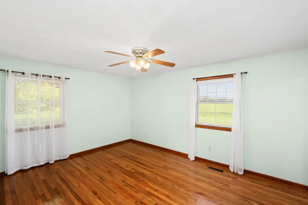 1940 Sharkey Road Morehead KY 40351