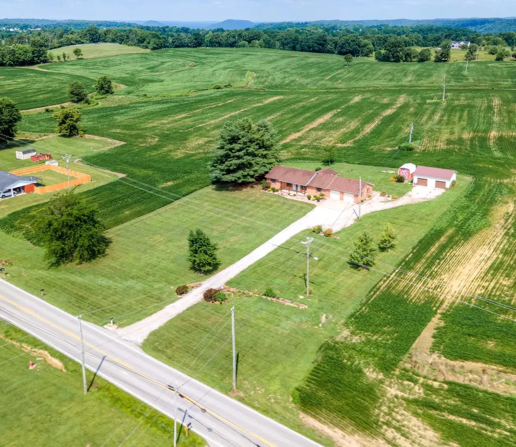 1940 Sharkey Road Morehead KY 40351