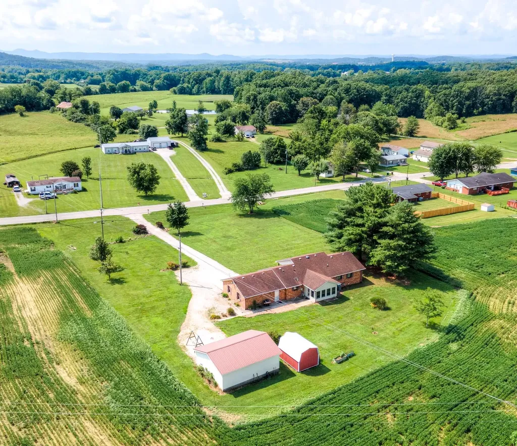 1940 Sharkey Road Morehead KY 40351