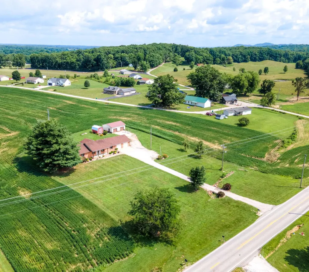 1940 Sharkey Road Morehead KY 40351