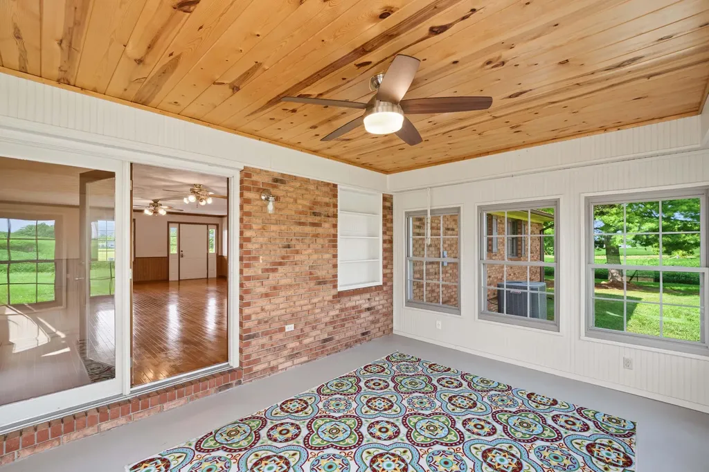 1940 Sharkey Road Morehead KY 40351