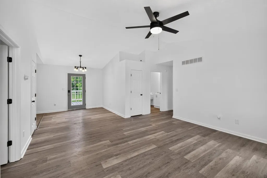 216 Raintree Circle Stanford KY 40484