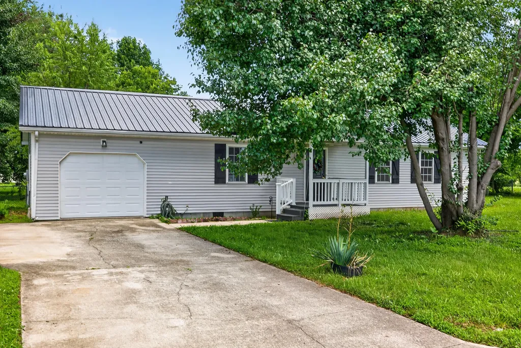 216 Raintree Circle Stanford KY 40484
