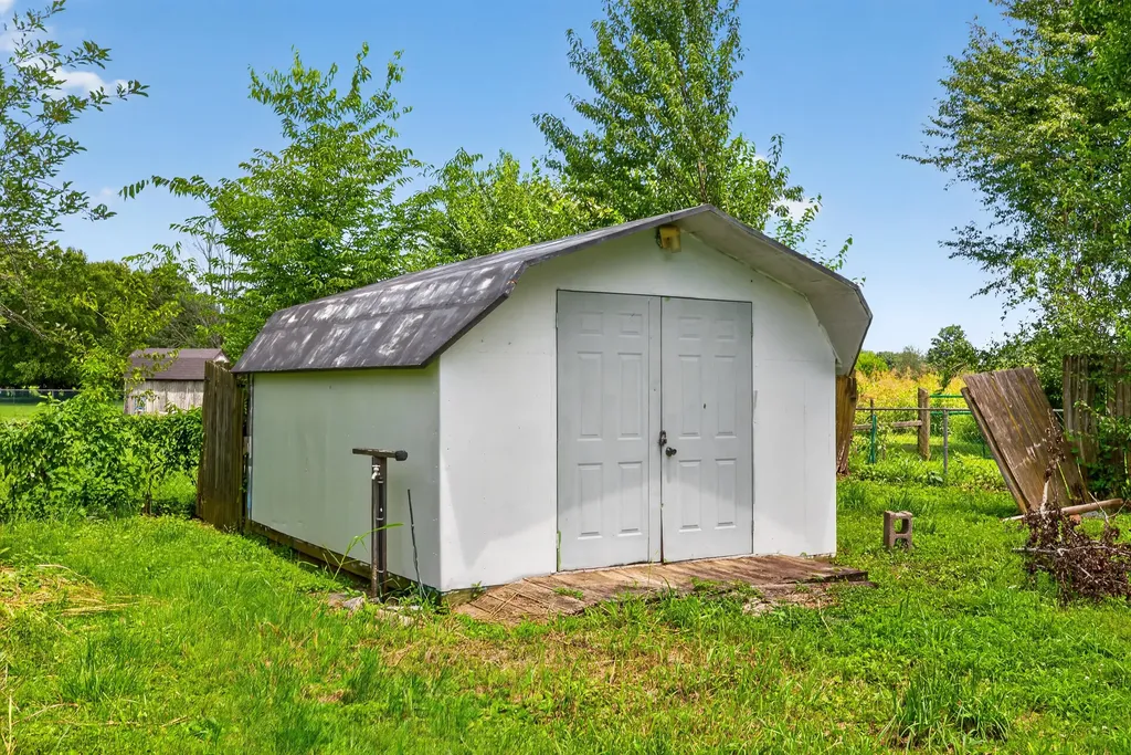 216 Raintree Circle Stanford KY 40484