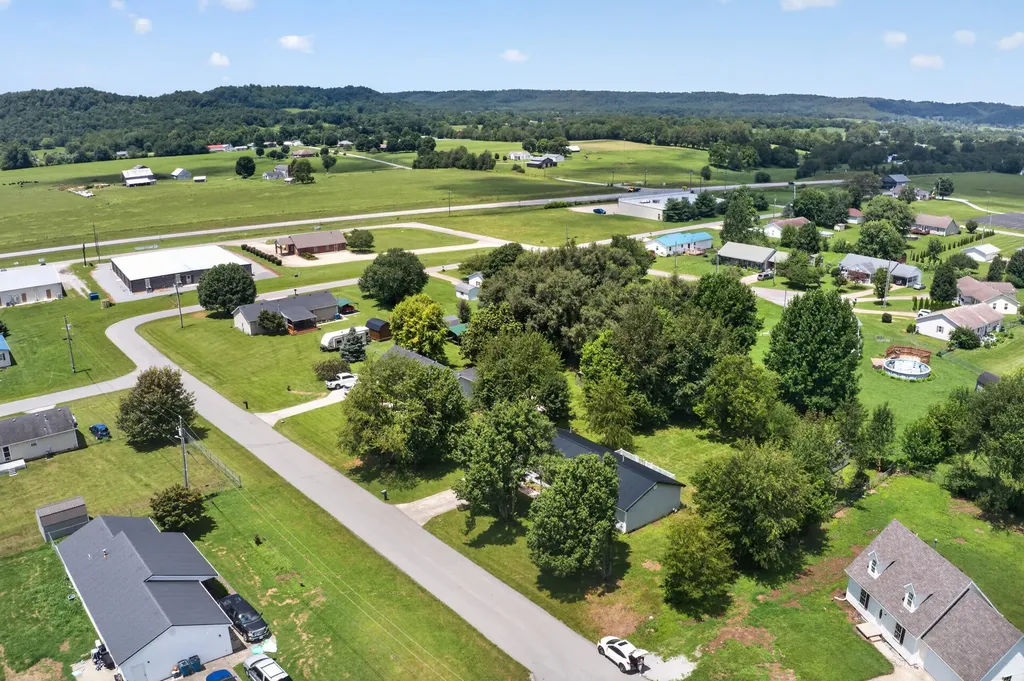 216 Raintree Circle Stanford KY 40484