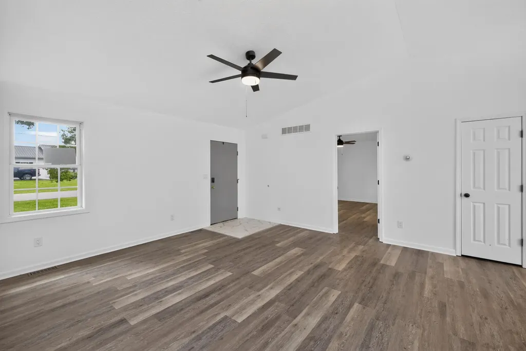 216 Raintree Circle Stanford KY 40484
