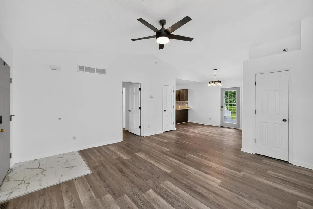 216 Raintree Circle Stanford KY 40484