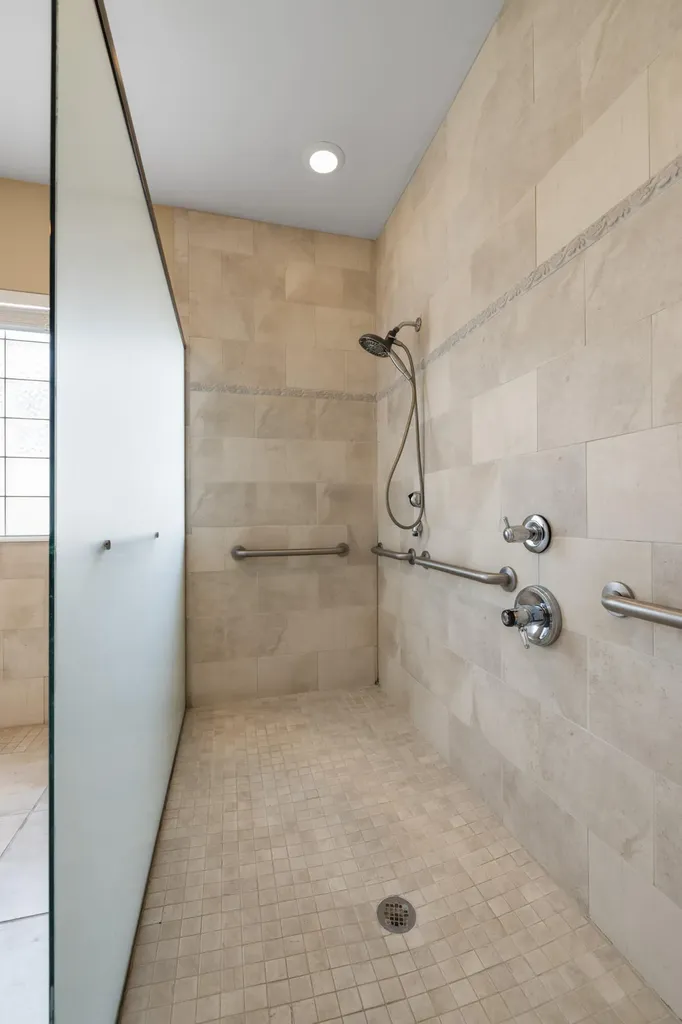 1309 Bent Willow Lane Louisville KY 40214