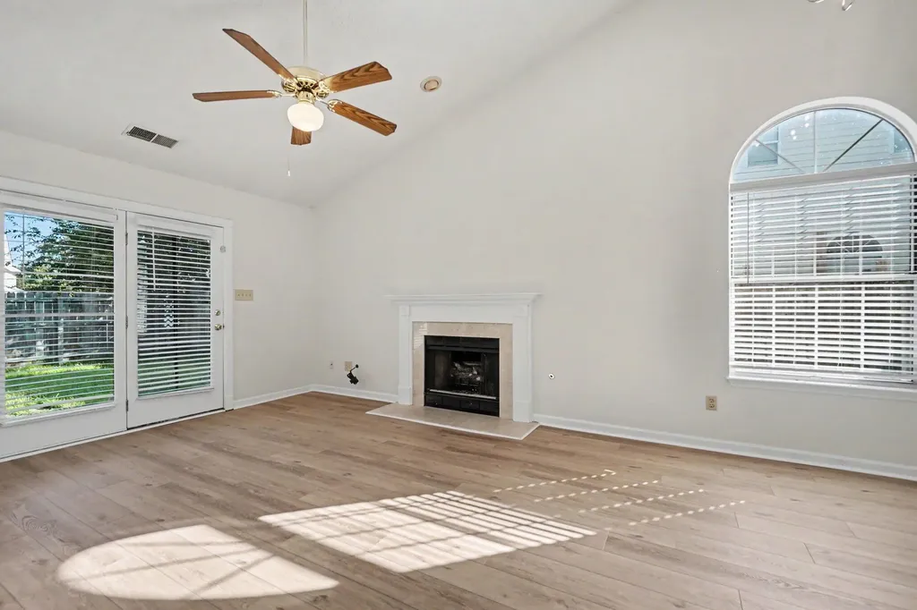 1213 Pleasant Ridge Drive Lexington KY 40509
