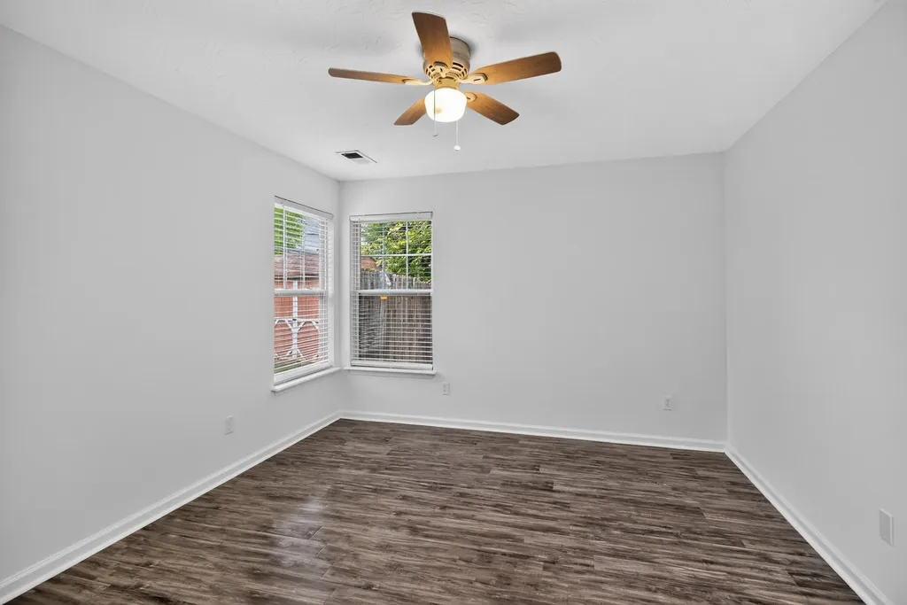 1329 Harrington Court Lexington KY 40511