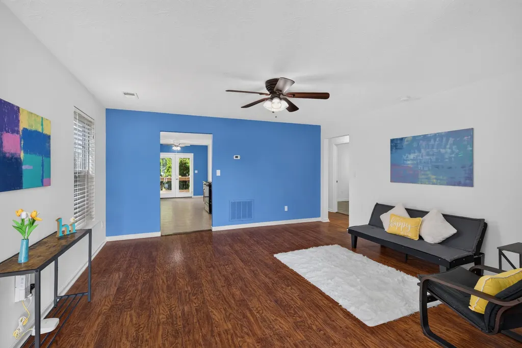 1329 Harrington Court Lexington KY 40511