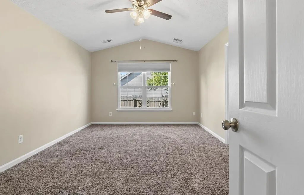 141 Clover Valley Drive Lexington KY 40511