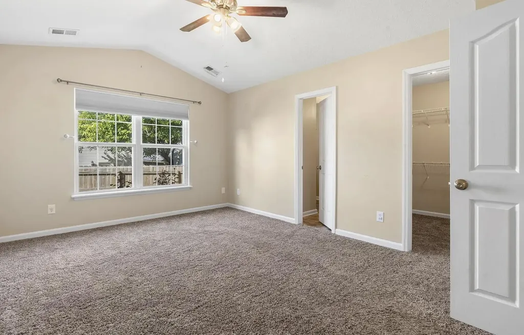 141 Clover Valley Drive Lexington KY 40511