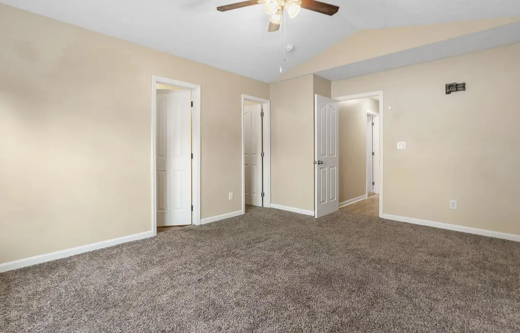 141 Clover Valley Drive Lexington KY 40511