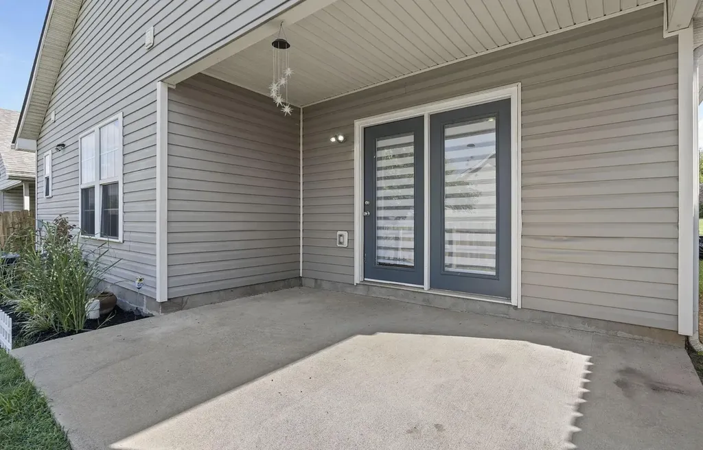 141 Clover Valley Drive Lexington KY 40511