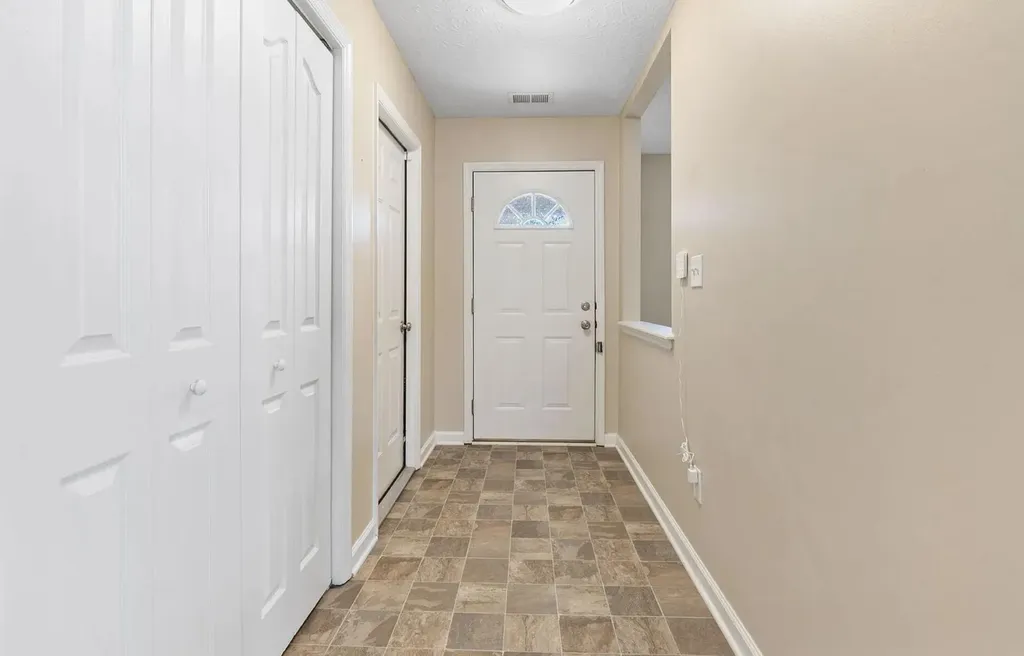 141 Clover Valley Drive Lexington KY 40511