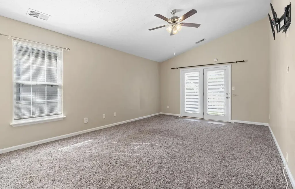 141 Clover Valley Drive Lexington KY 40511