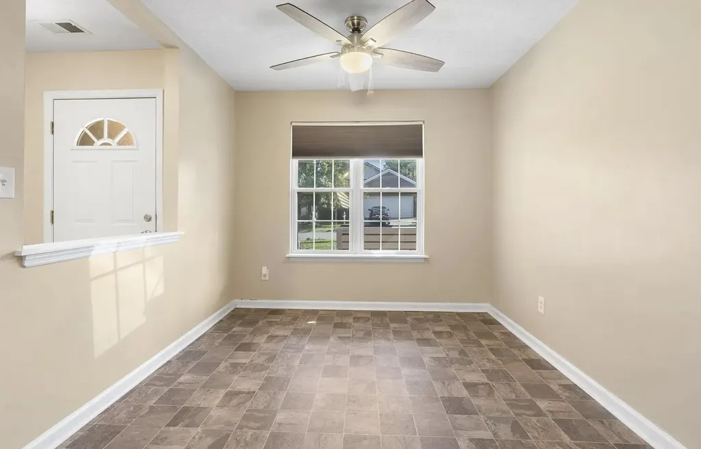 141 Clover Valley Drive Lexington KY 40511