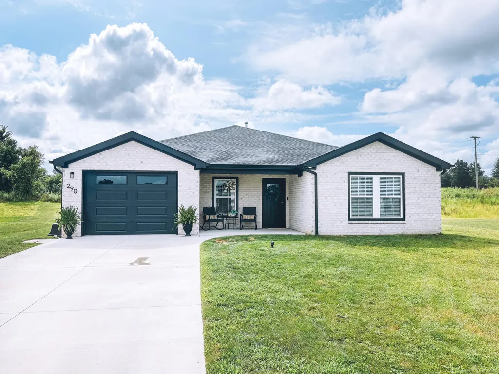 290 Clover Crescent Paducah KY 42003