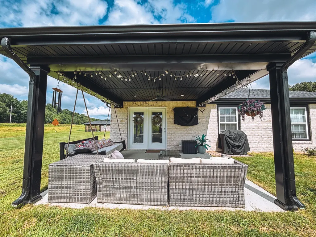290 Clover Crescent Paducah KY 42003