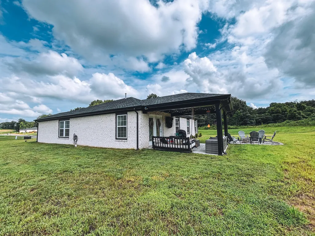 290 Clover Crescent Paducah KY 42003