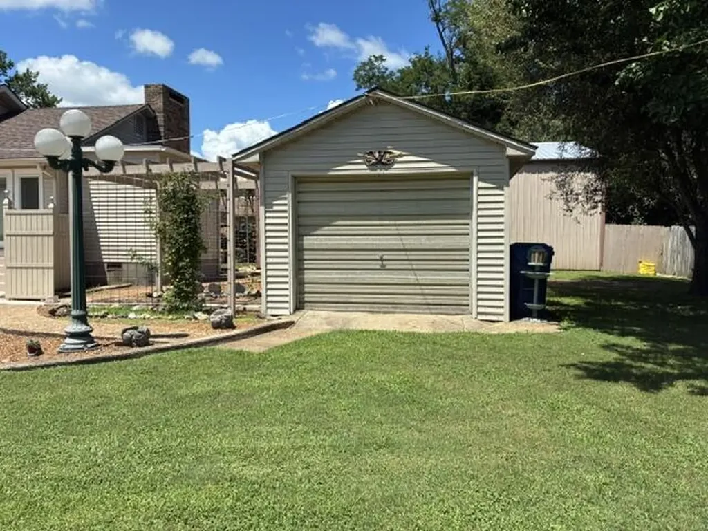 1306 S 10th Street Mayfield KY 42066