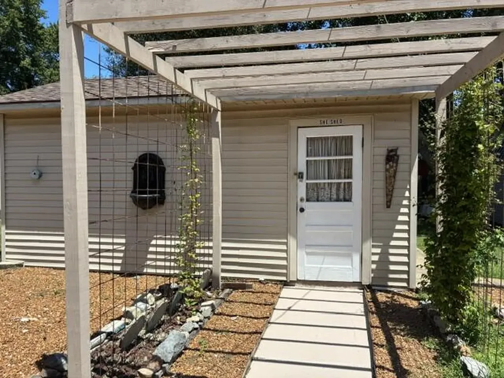 1306 S 10th Street Mayfield KY 42066