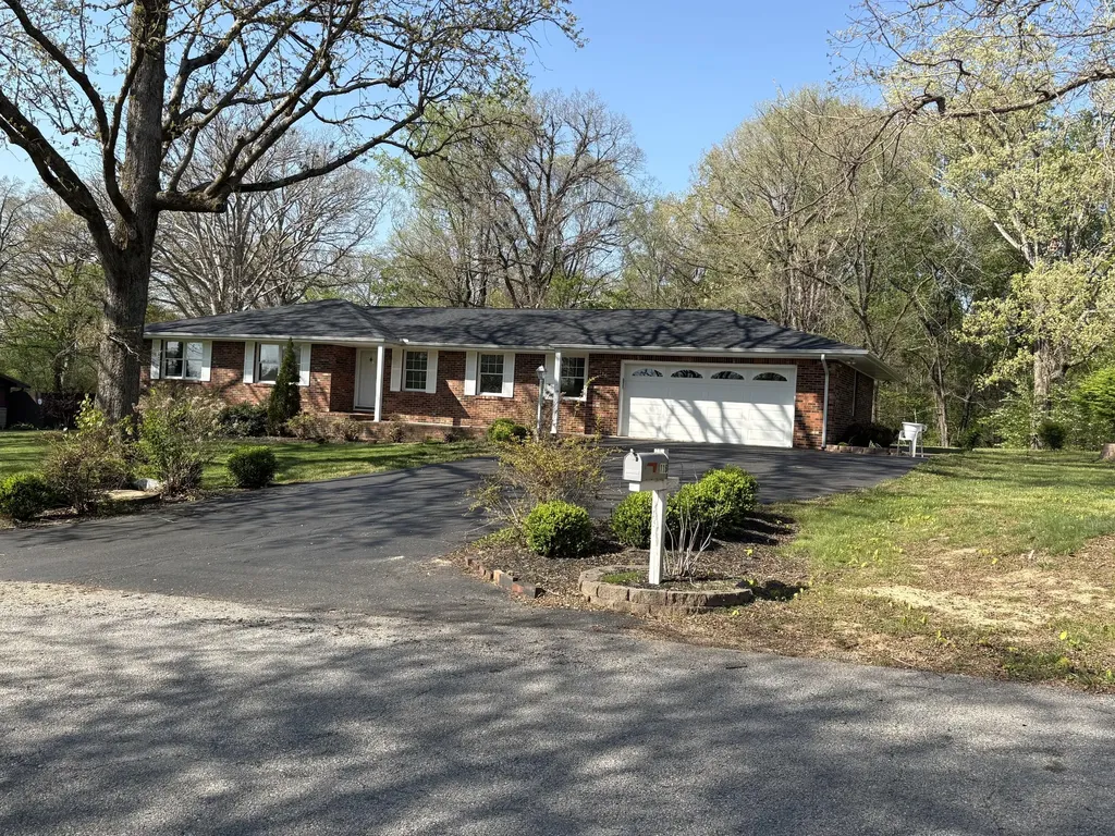 116 Edgewood Drive Cadiz KY 42211